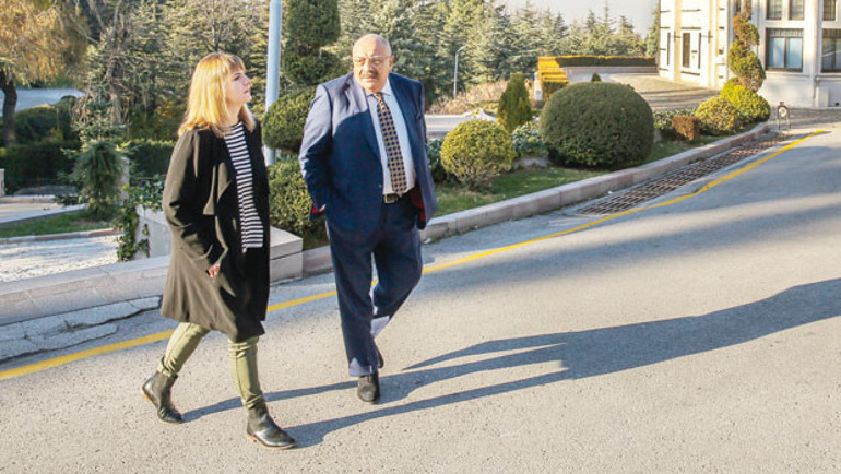 Tuğrul Türkeş: %49.9 seçimi kazandırır, referandumu kaybettirir