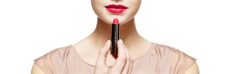 Yılbaşı makyajınız için iddialı ve pratik 10 öneri