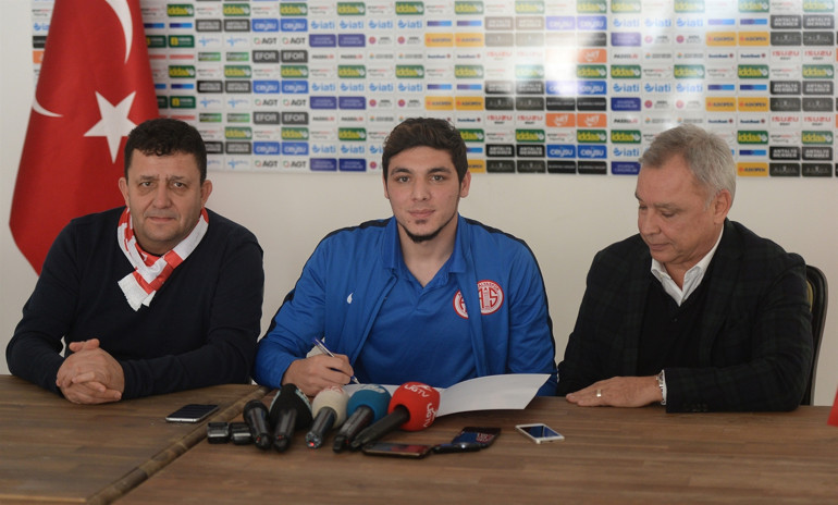 Salih Dursun, Deniz Ateş Bitnelden özür diledi