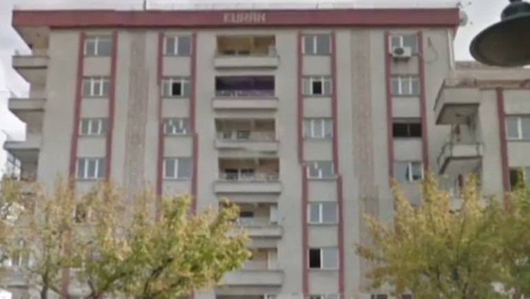 Zeytinburnunda bina çöktü... 2 ölü, 17 yaralı var