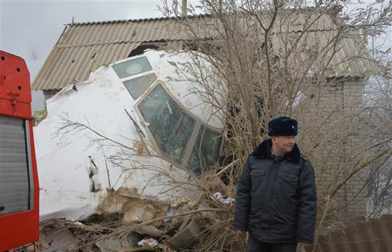 Türk kargo uçağı evlerin üzerine düştü... Çok sayıda ölü var