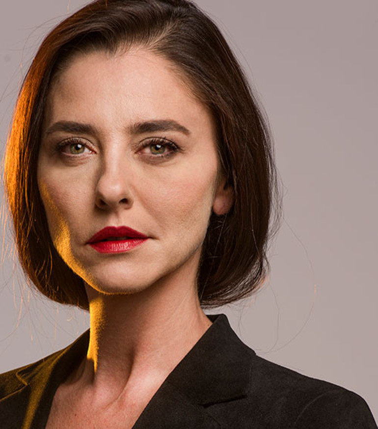 Ece Uslu: Umarım bu kötü günleri daha güzel günleri getirmesi için yaşıyoruzdur