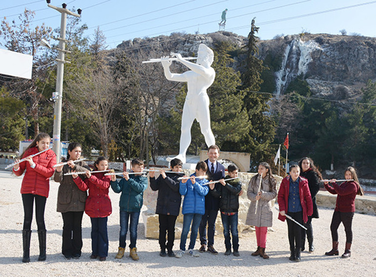 Dünyanın ilk müzik yarışması Anadolu’da yapıldı