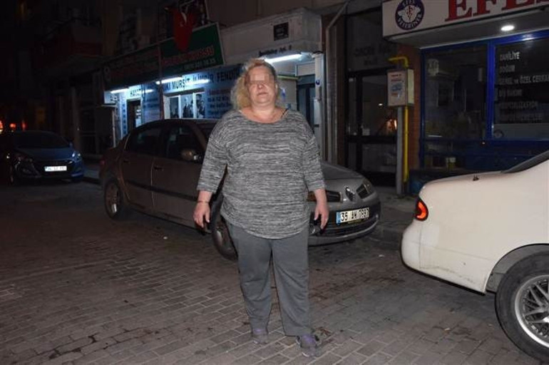 İzmirde propaganda tartışması: Saksı atıldı