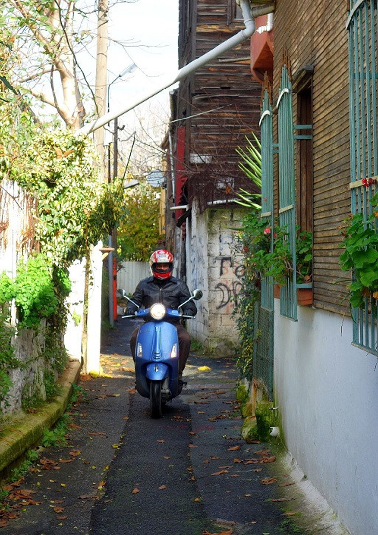 Scooter’la seyahat oh ne rahat...