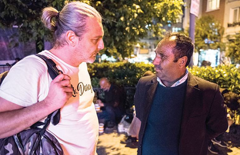 İstanbula 3 gün 3 gece en şanssızların, evsizlerin dünyasından baktık... Sokakta üç gece bana ne öğretti