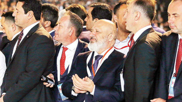 Yönetimde 19 değişiklik