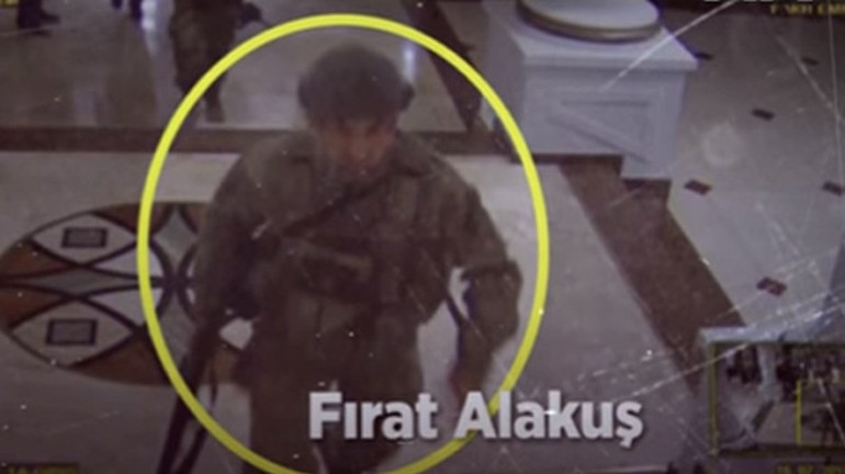 Fırat Alakuşun Gülen esprisi salondakilerin tepkisini çekti