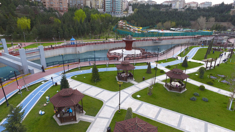 Üç aşamada manzara değişti