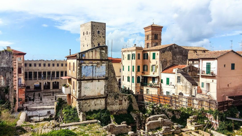 İtalyanın sahil şehri: Napoli