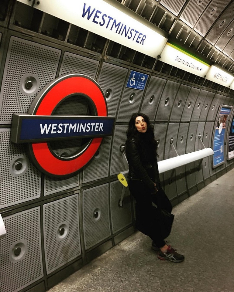 Kızlar Londra’yı bana sorun