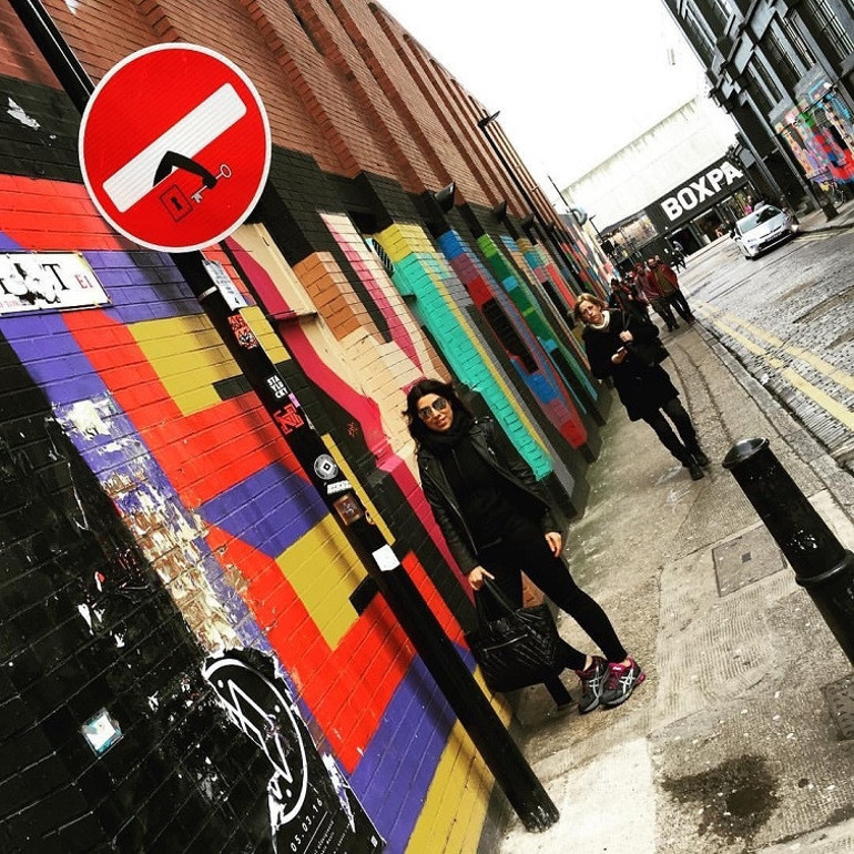 Kızlar Londra’yı bana sorun
