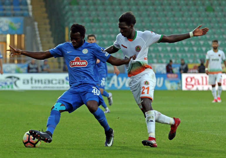 Süper Ligde Bursaspor kaldı Çaykur Rizespor düştü