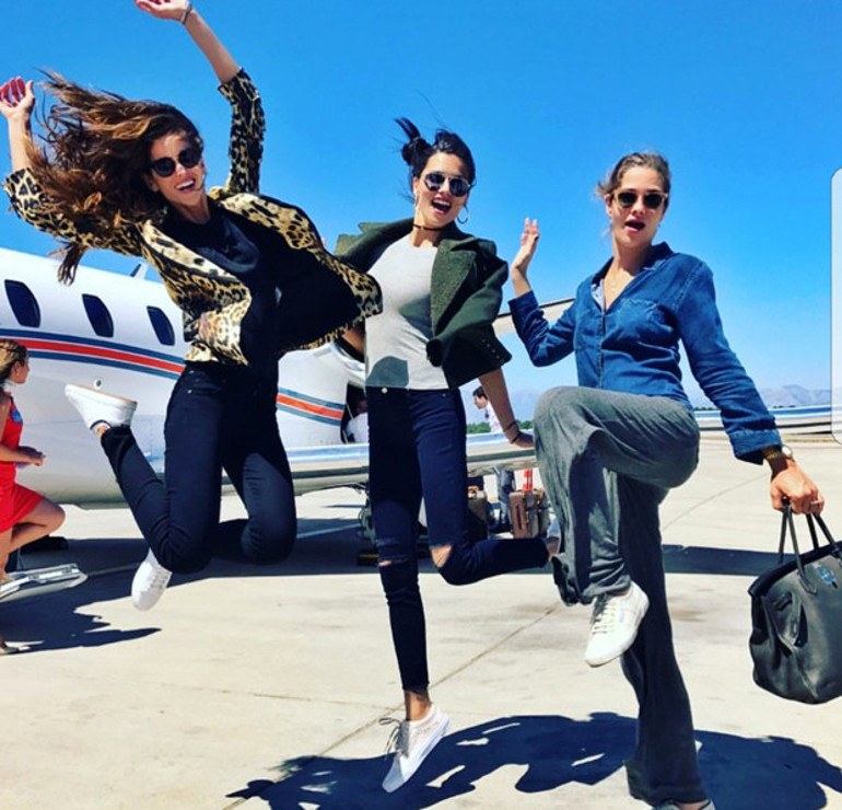 Adriana Lima dün uçağı kaçırmıştı bugün ise...