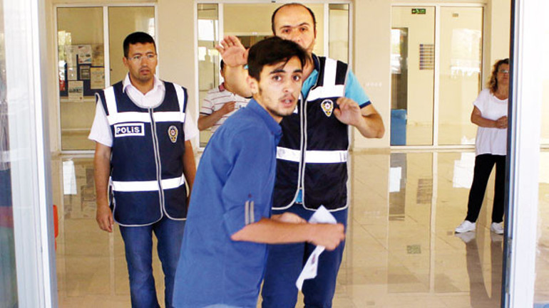 ‘Geometride müfredat dışı iki soru var’