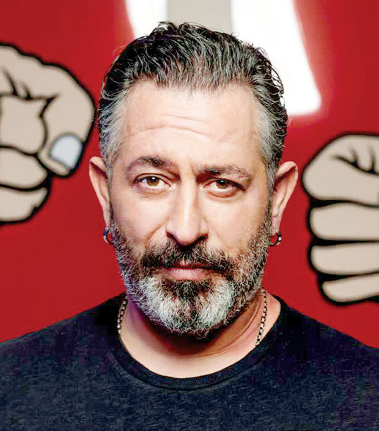 Cem Yılmazdan Yunusa burs teklifi