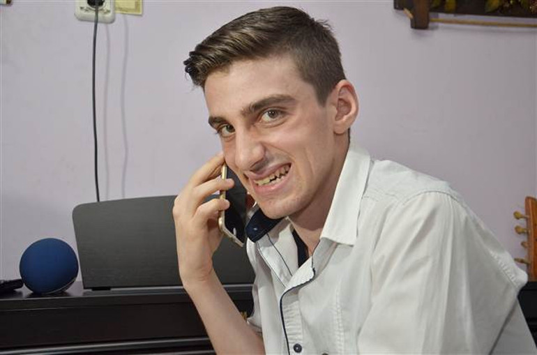 Cem Yılmaz mesaj göndermişti... AK Partili vekilden sürpriz