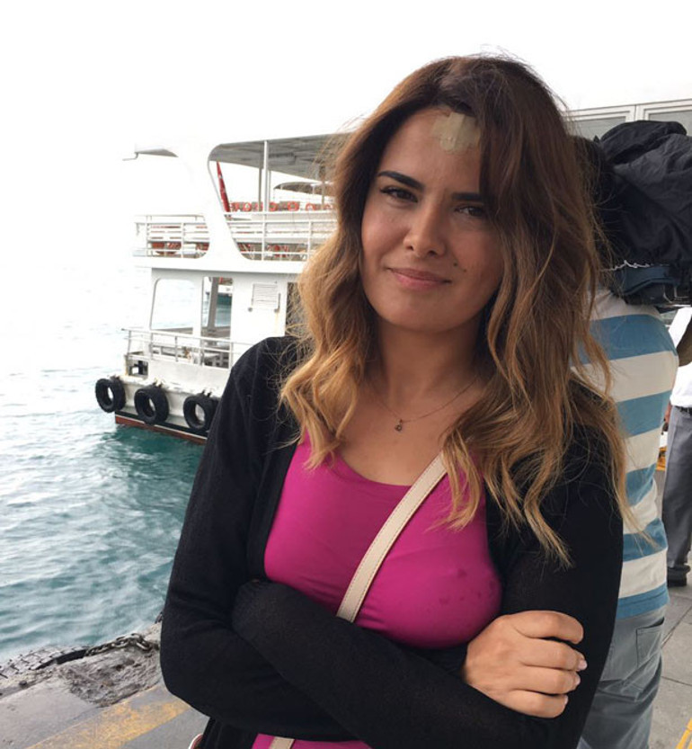 Ünlü sunucu o anları anlattı: Yakasından tutup...