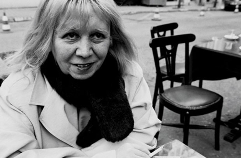 Türk edebiyatının önemli 5 kadın yazarı