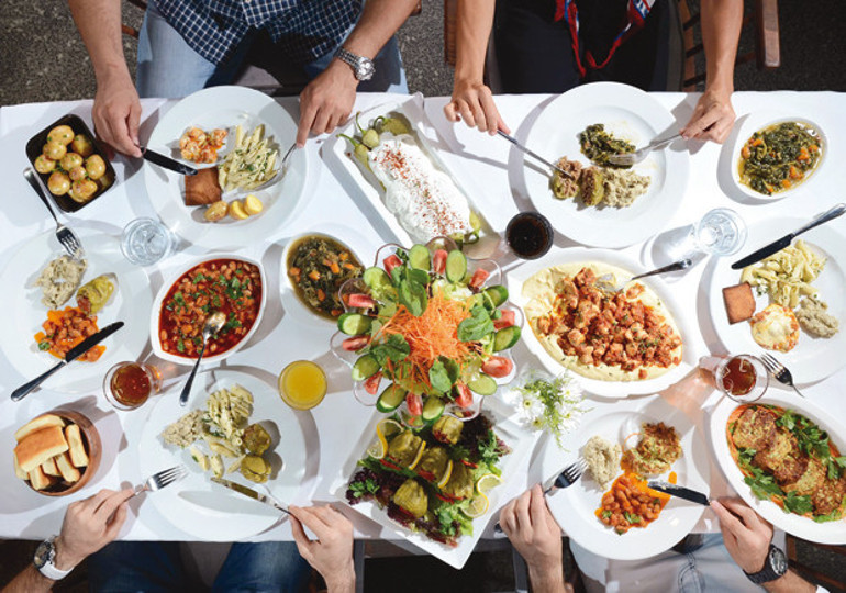 Birinci gün pilav, ikinci gün balık, üçüncü gün gölge