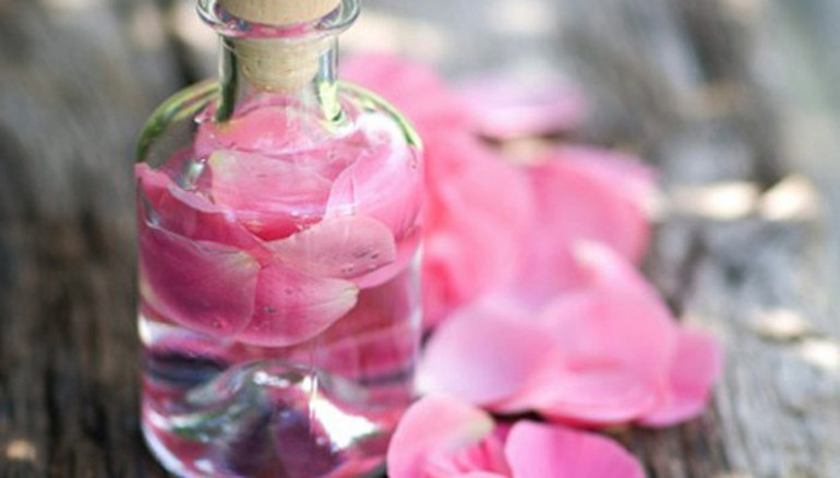 Güneşten sonra cildinizi ferahlatacak 4 doğal tonik tarif