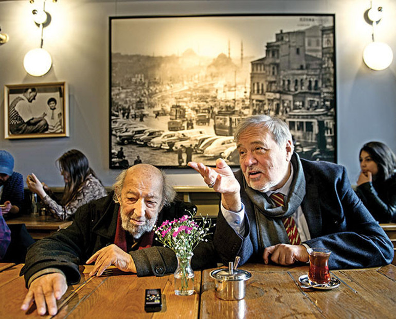 Beyoğlu asla bitmez sıfırı tüketse bile bir gün yeniden canlanır