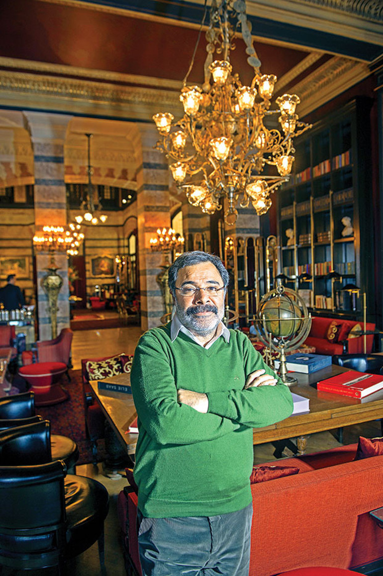 Beyoğlu asla bitmez sıfırı tüketse bile bir gün yeniden canlanır