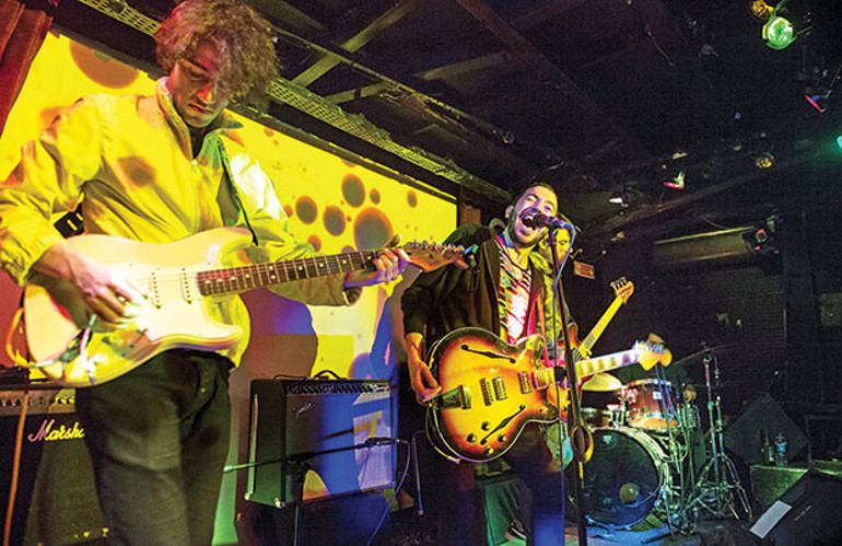 Beyoğlu asla bitmez sıfırı tüketse bile bir gün yeniden canlanır