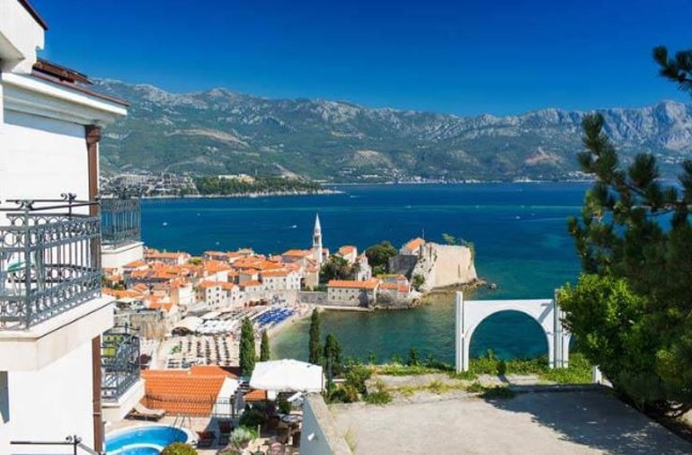 Hem vizesiz hem yakın: Budva