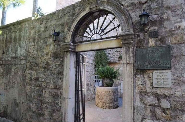 Hem vizesiz hem yakın: Budva