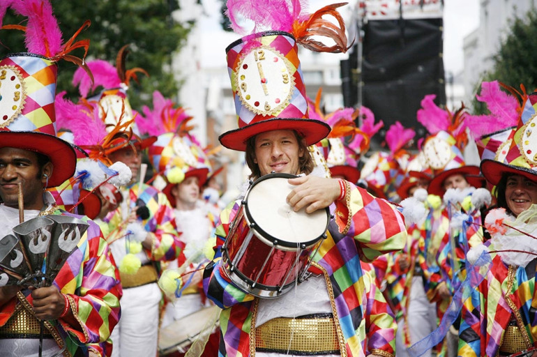 İngiltere Notting Hill’e hazırlanıyor