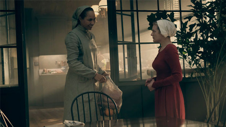 “The Handmaid’s Tale’a TCA’dan İki Ödül