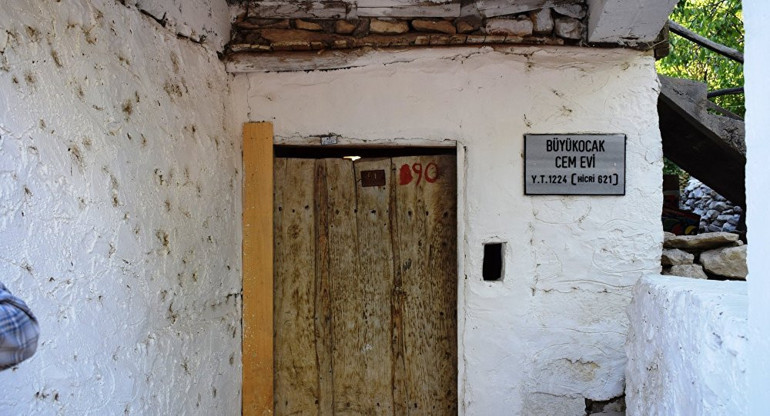 Malatyada 800 yıllık cemevine büyük ilgi