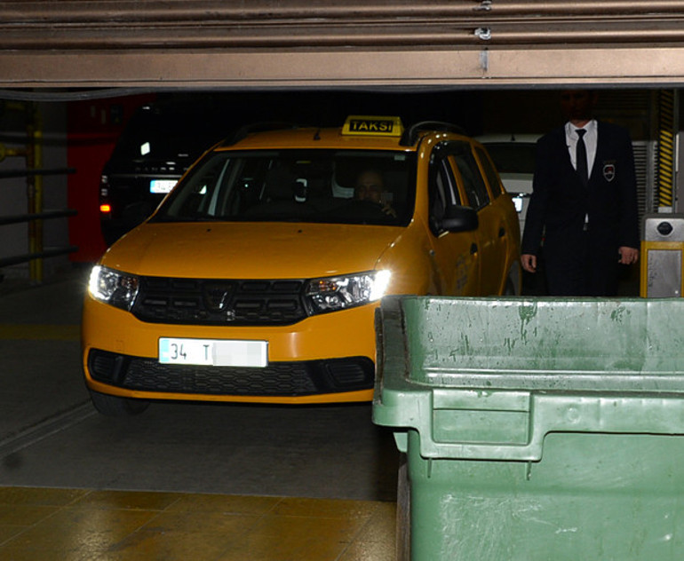 Romantik yemek kötü bitti