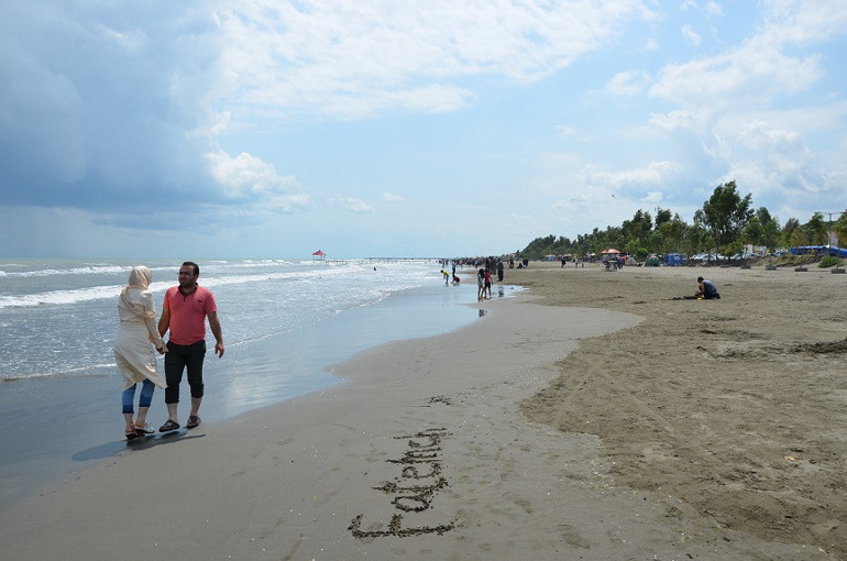 Hazar kıyısında uyumak: İran
