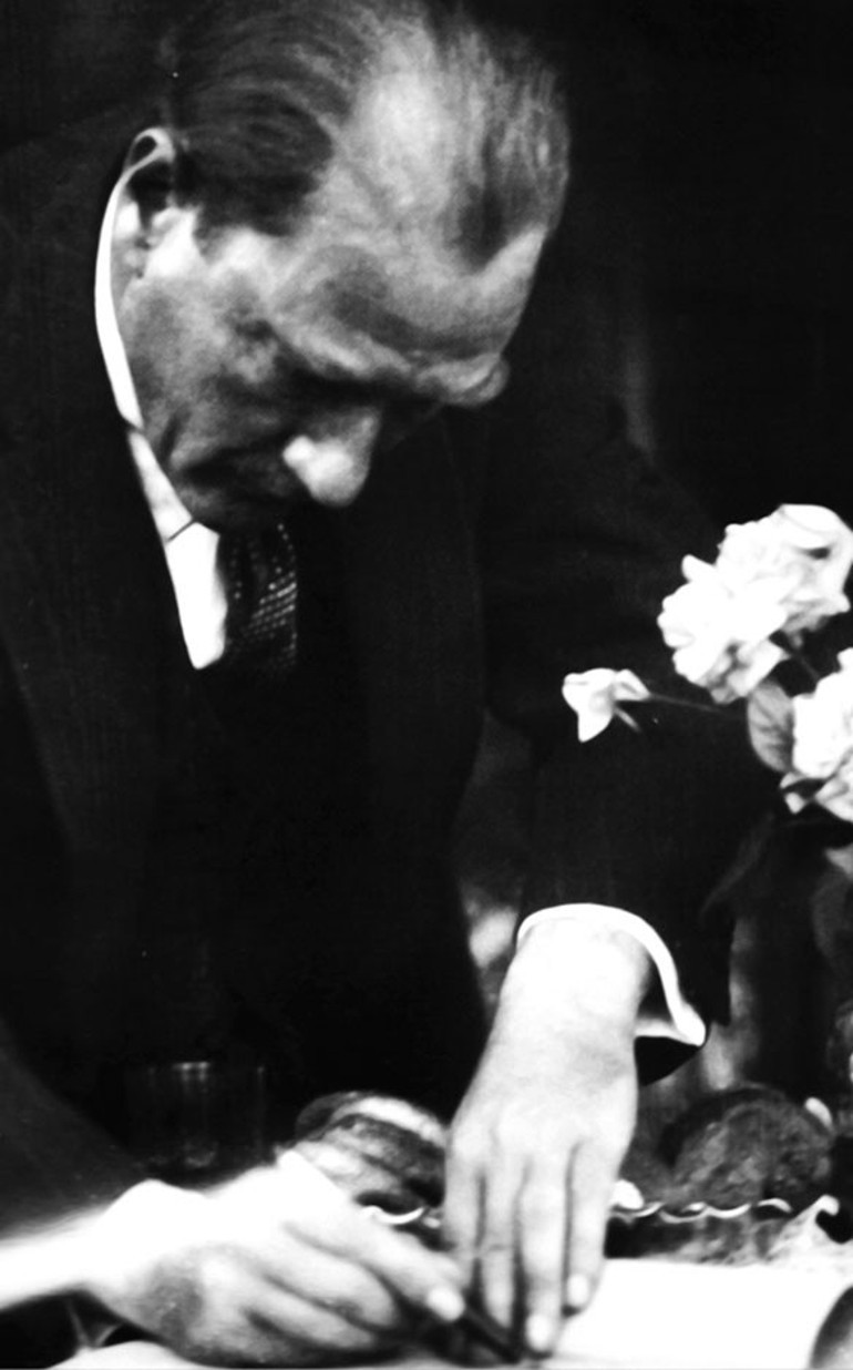 Prof. İlber Ortaylı’dan A’dan Z’ye Cumhuriyet