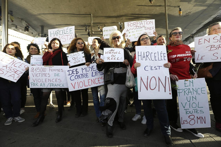 #MeToo kampanyası sokağa taşındı