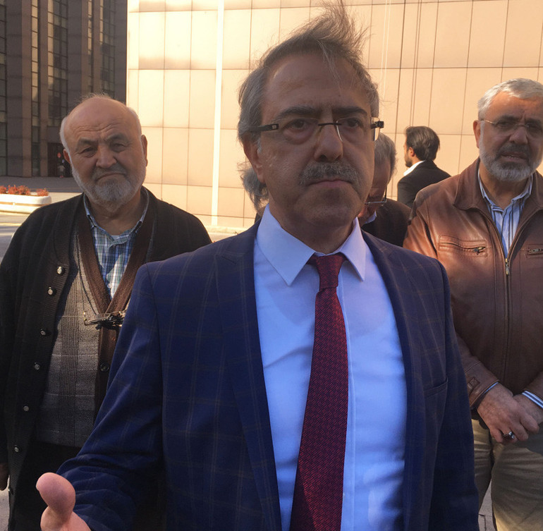 Mustafa Armağana Atatürke hakaretten hapis cezası