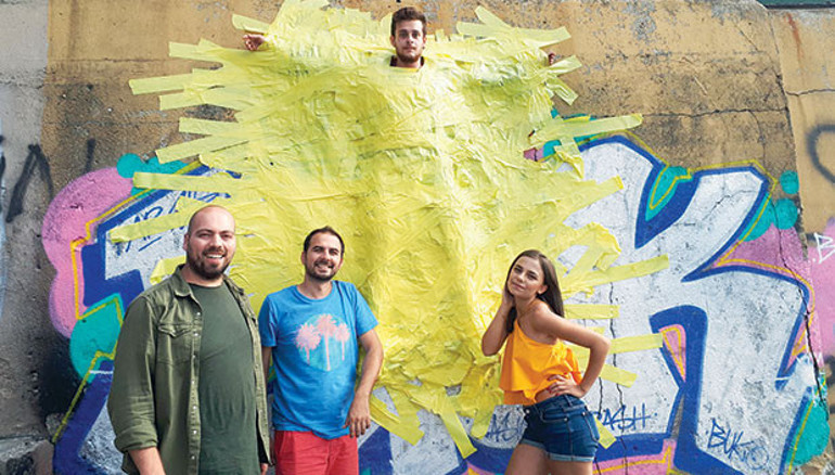 Ya içindesindir ‘Kare’nin...