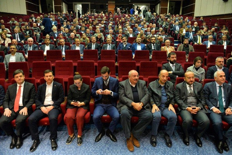 Melih Gökçekin halefi için yapılan oylamadan Mustafa Tuna çıktı