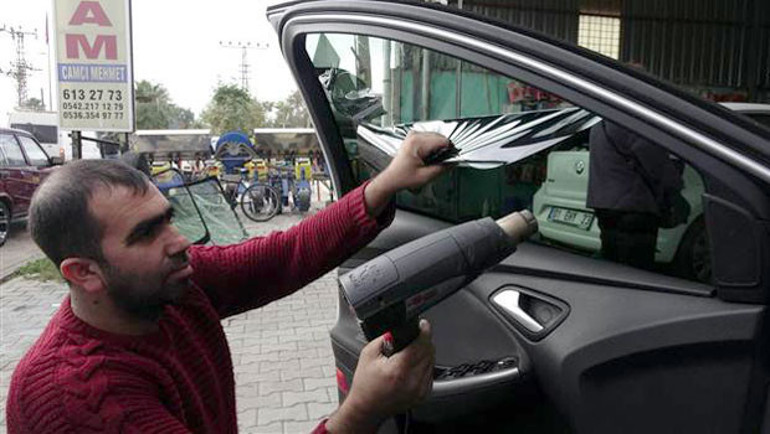 Cam filmi cezası 206 TL: Ödemek istemeyen sanayiye akın ediyor