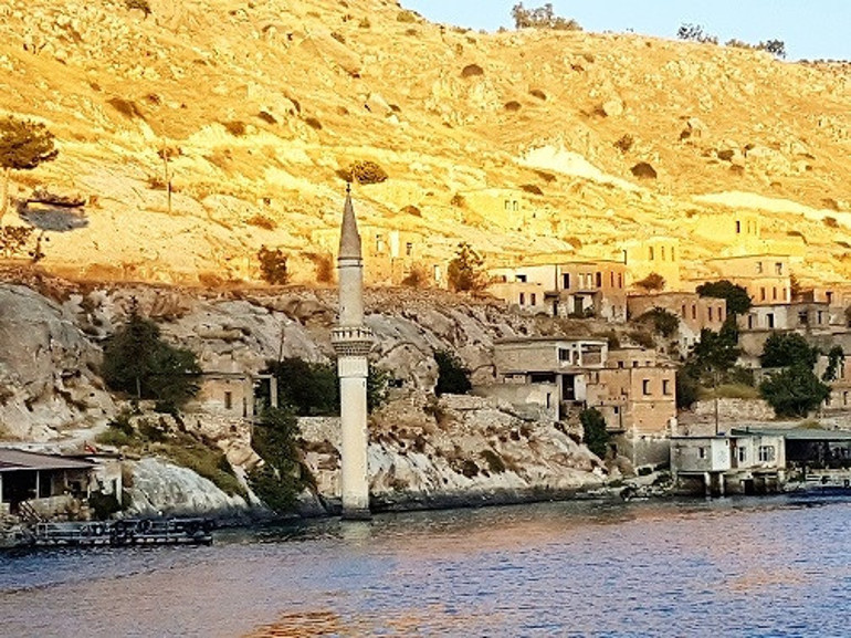 Peygamberler Şehri: Şanlıurfa