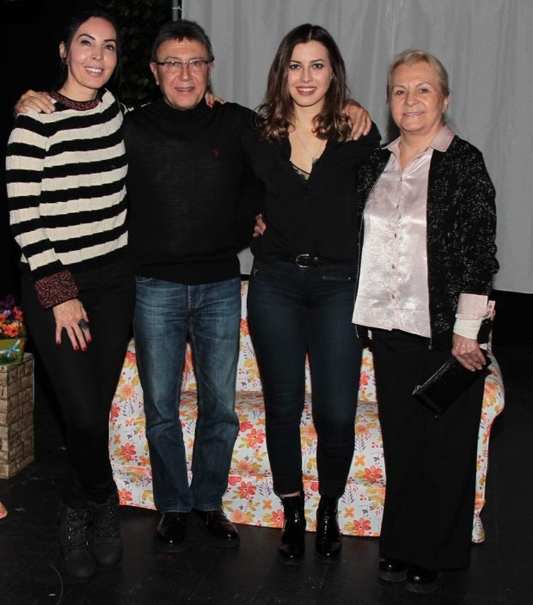 Ünlü çiftin kızı oyuncu oldu