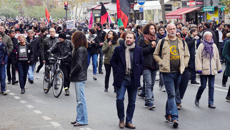 Macron’un ‘liberal reformları’ 170 noktada protesto edildi