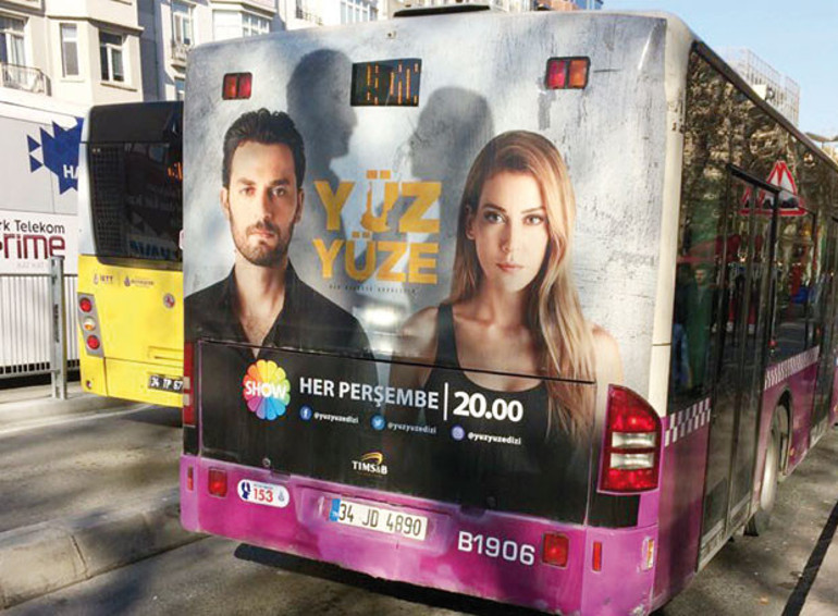 Macron’un yaş farkı da haber değil o zaman