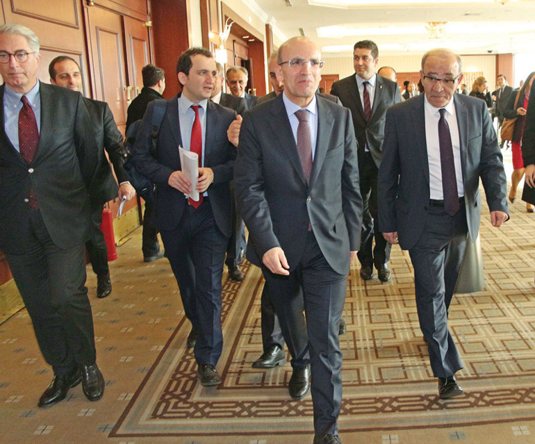 2 bakan 300 temsilci 5 oturum 8 saat