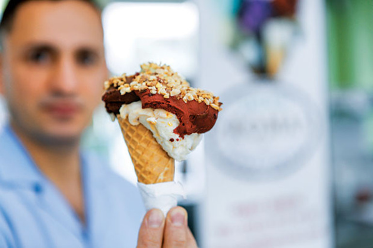 Eminönünden 81e bindik: Ayastefanos havası