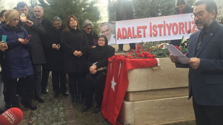 Yarbay Ali Tatar mezarı başında anıldı