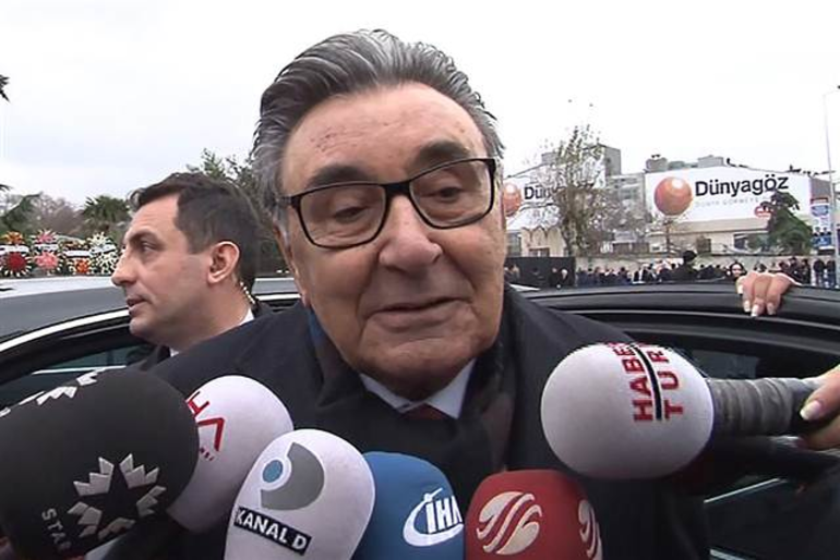 Yavuz Yılmaz son yolculuğuna uğurlandı... Yılmaz Ailesinin zor dakikaları...
