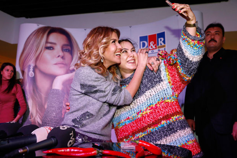Gülben izdihamı